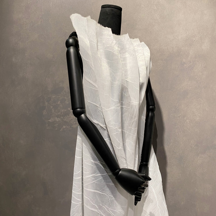 Crease-Pressed Plisse - White