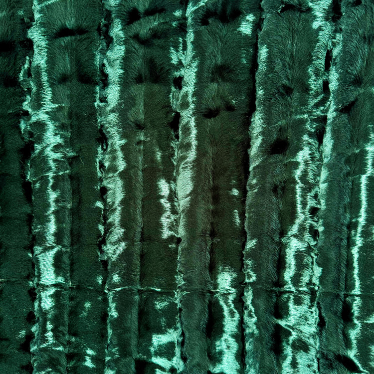 Monochromatic Wave Plush Velvet - Dark Green