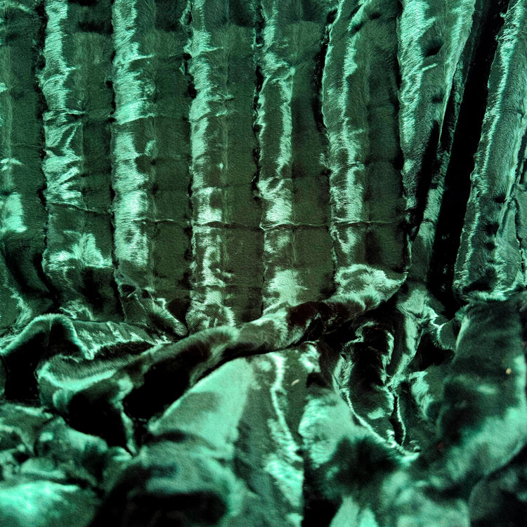 Monochromatic Wave Plush Velvet - Dark Green
