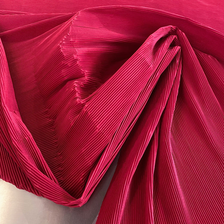 Accordion-Pleated Taffeta - Crimson