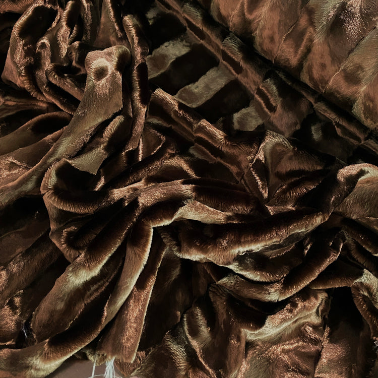 Monochromatic Wave Plush Velvet - Chocolate