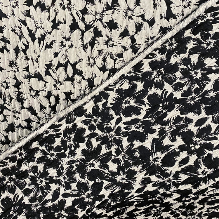Wrinkled Floral Jacquard - Beige/Black