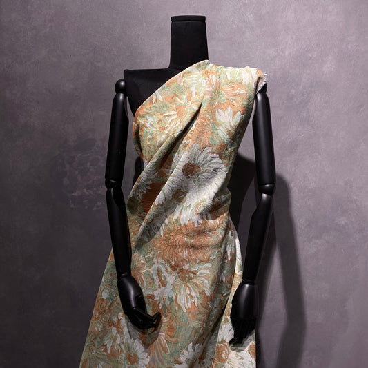 Oil-Painted Floral Tapestry Jacquard - Peru / Pale Green / White