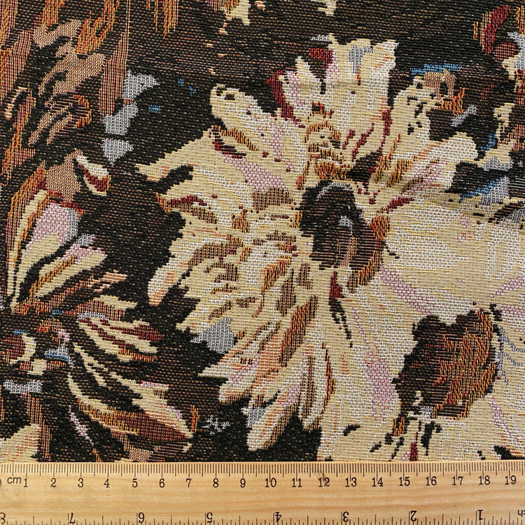 Oil-Painted Floral Tapestry Jacquard - Sienna Brown / Cornsilk / White