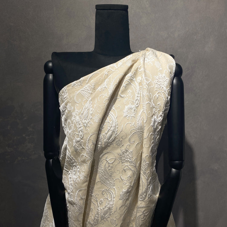 Nouveau Thistle Matelassé Satin Jacquard - White / Cornsilk
