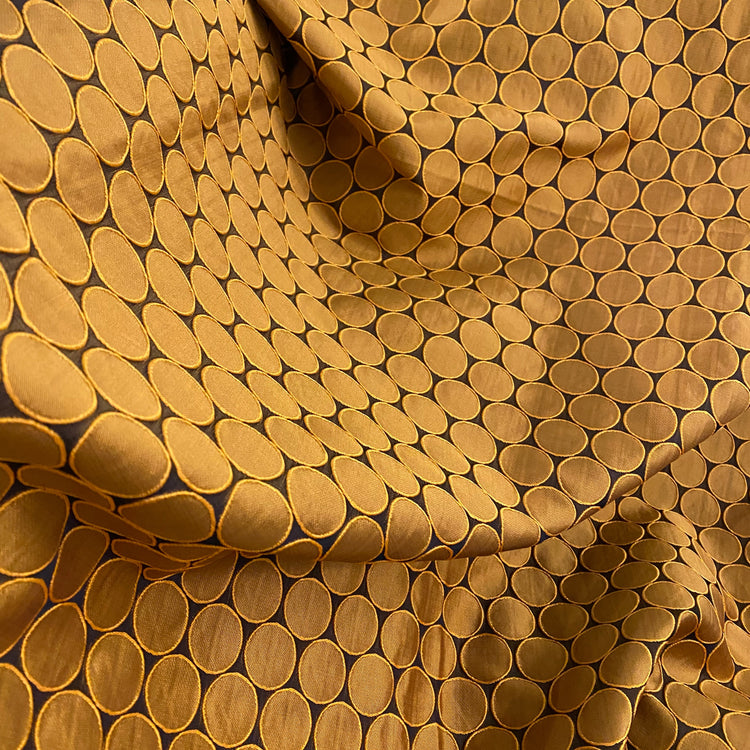 Raised Edge Disc Jacquard - Gold/Black
