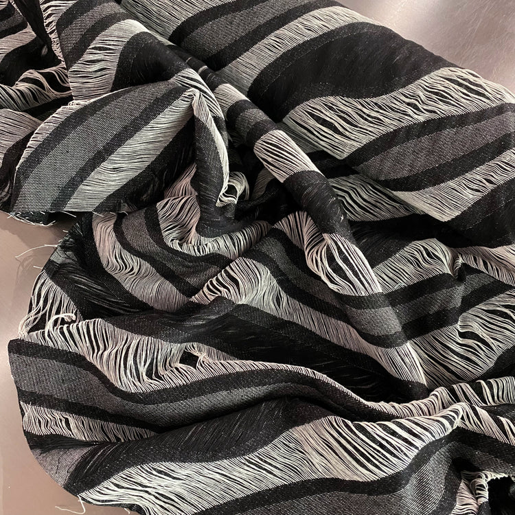 Yarn Float Fringed Wave Denim - Black / Grey / White