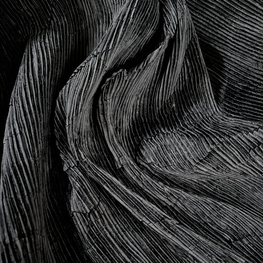 Crease-Pressed Plisse - Black