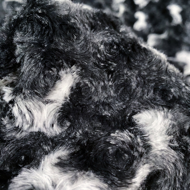 Spiral Motif Faux Fur - Black/White
