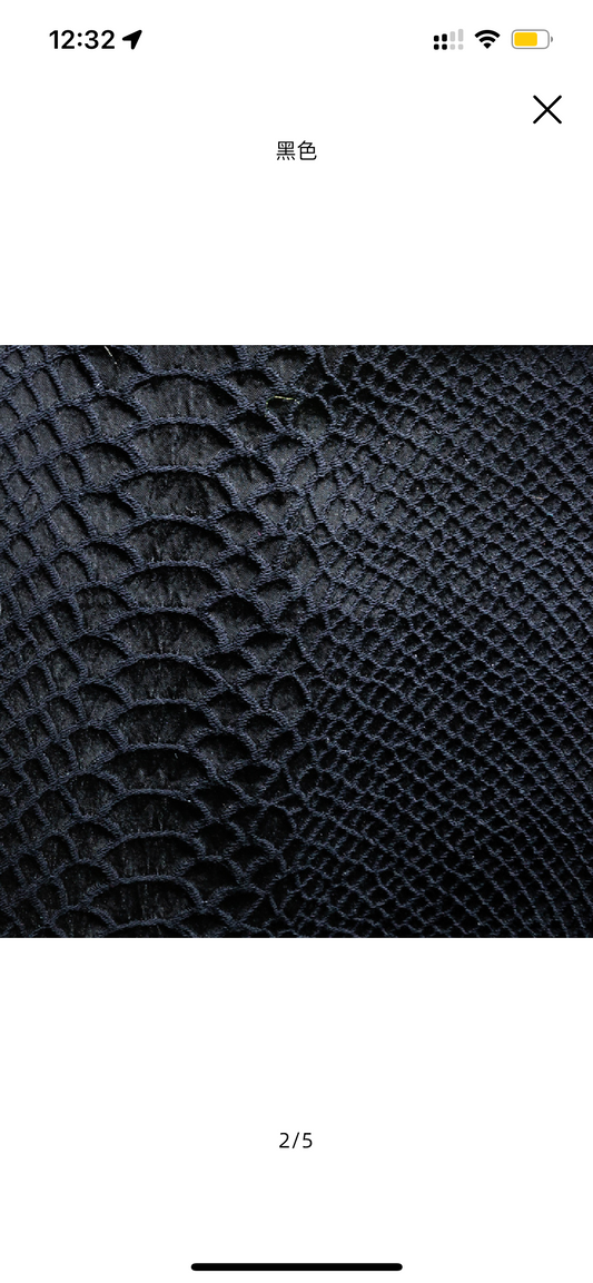 Reptile Jacquard - Black