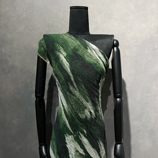 Flame Print Plisse Chiffon - Dark Green / Pale Sea Green