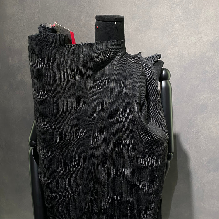 Burnished Spot Plisse Satin - Black