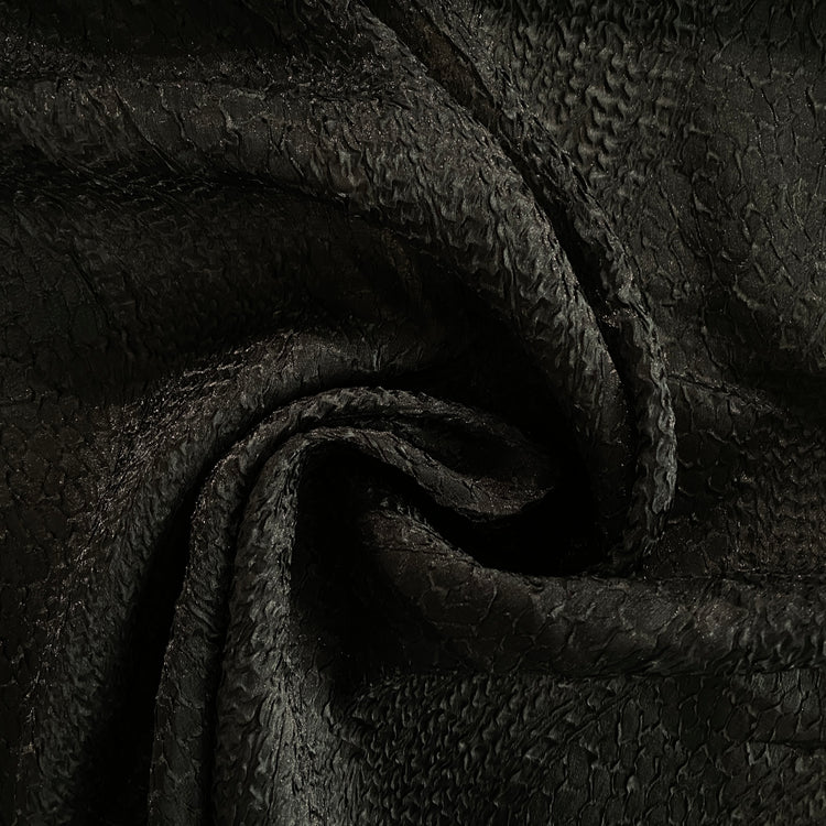 Wavy Tire Track Plisse Organza - Black