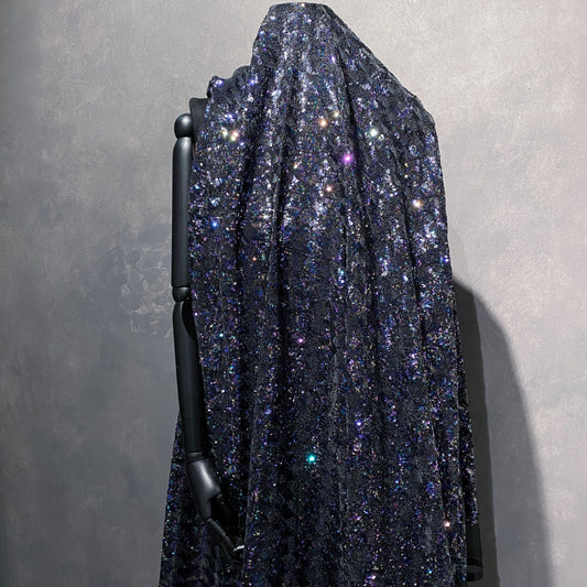 Quarter Square Triangle Micro Sequin - Iridescent / Black