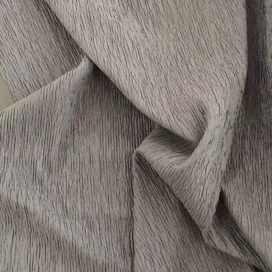 Smocked Bark Plain Weave - Grey