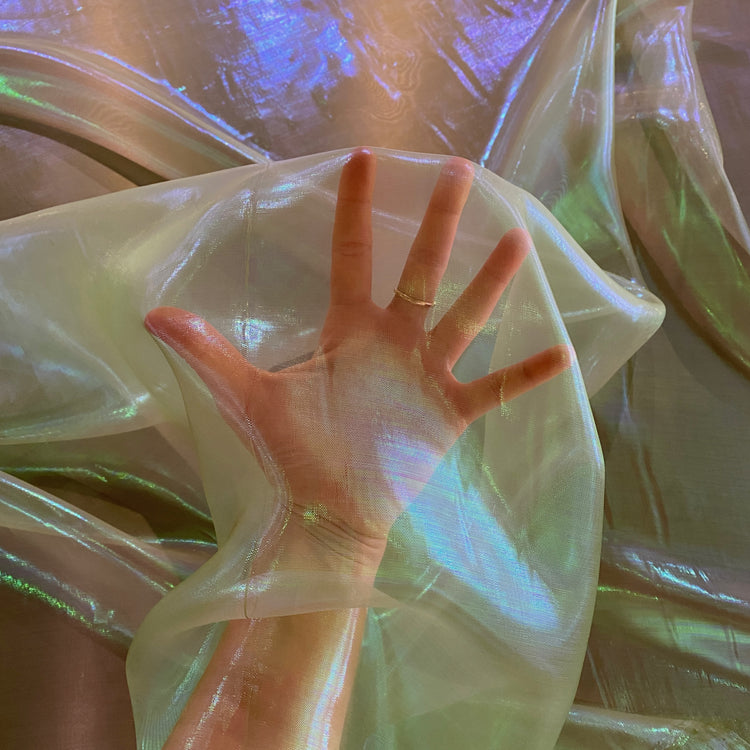 Holographic Organza - Pale Green/Holographic