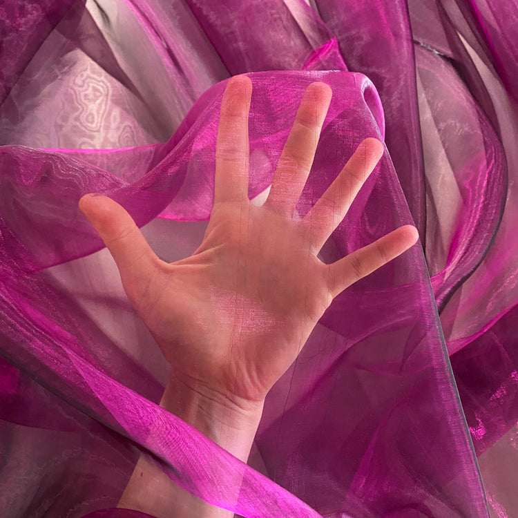 Shot Organza - Fuchsia/Black