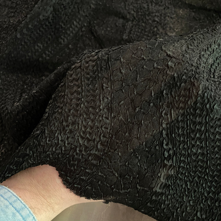 Wavy Tire Track Plisse Organza - Black